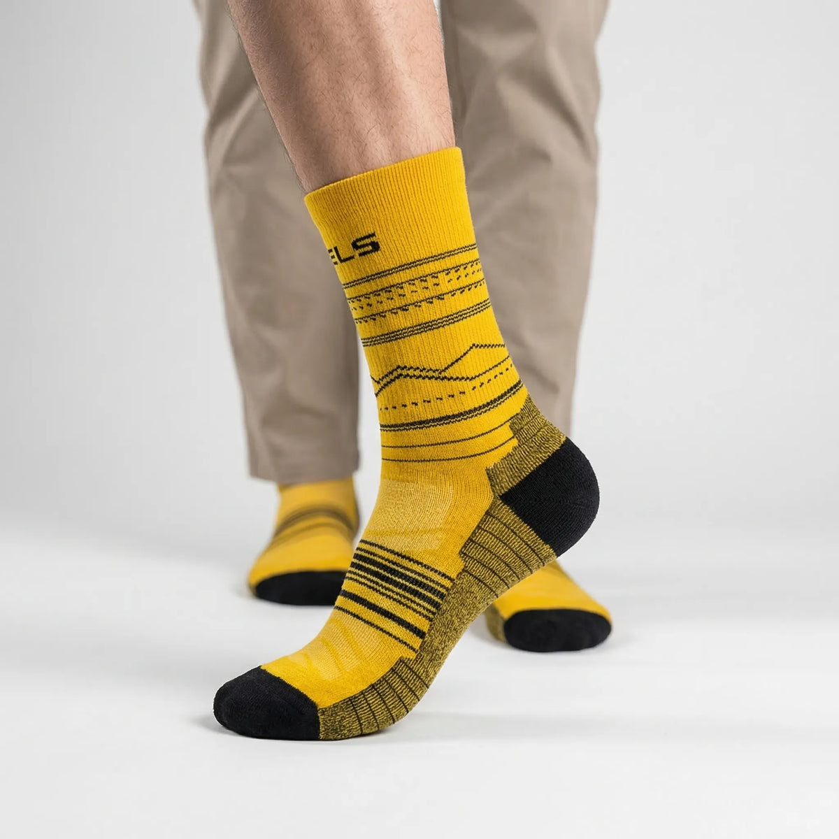 Merino Wool Blend Mid-Calf Moisture-Wicking Cushioned Active Sock