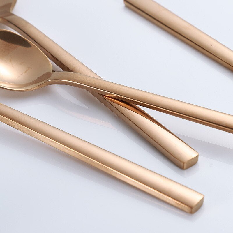 Polished Stainless Steel Ergonomic Flatware Cutlery Set