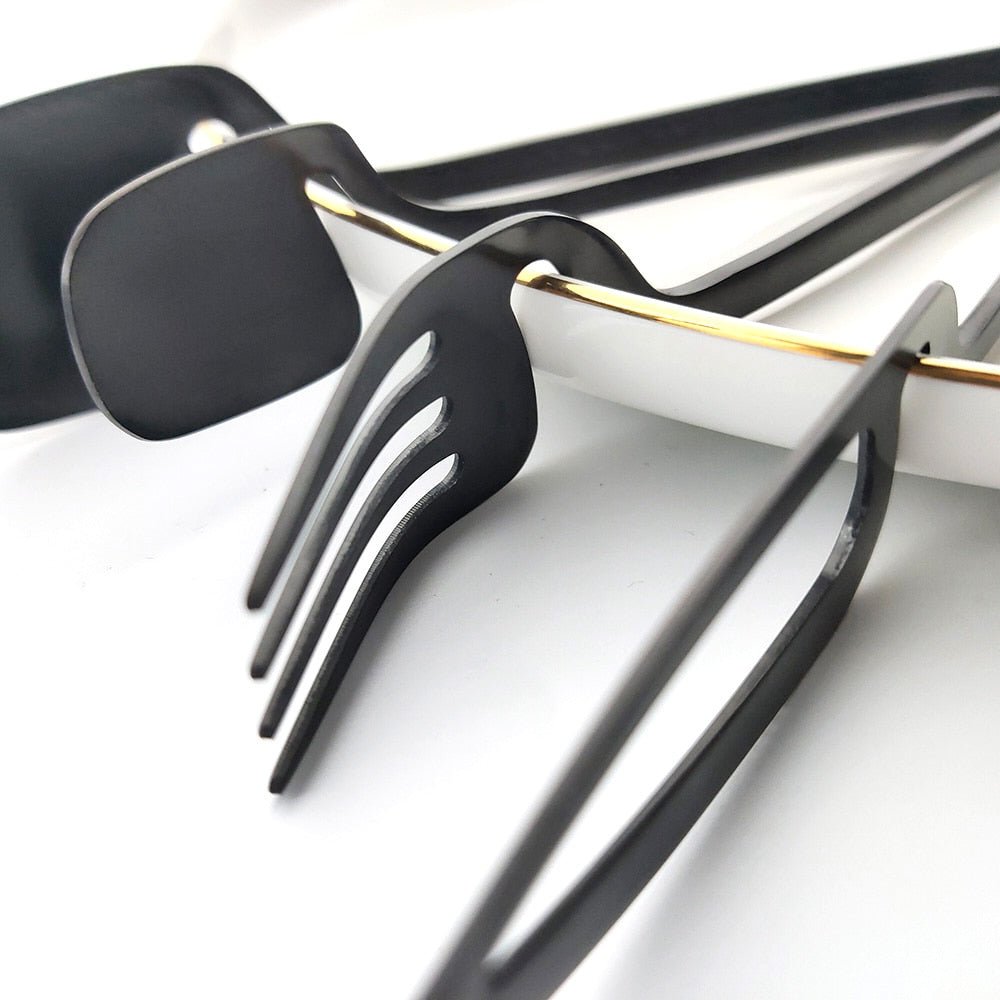 Minimalist Polished Stainless Steel Dishwasher Safe Flatware Cutlery Set