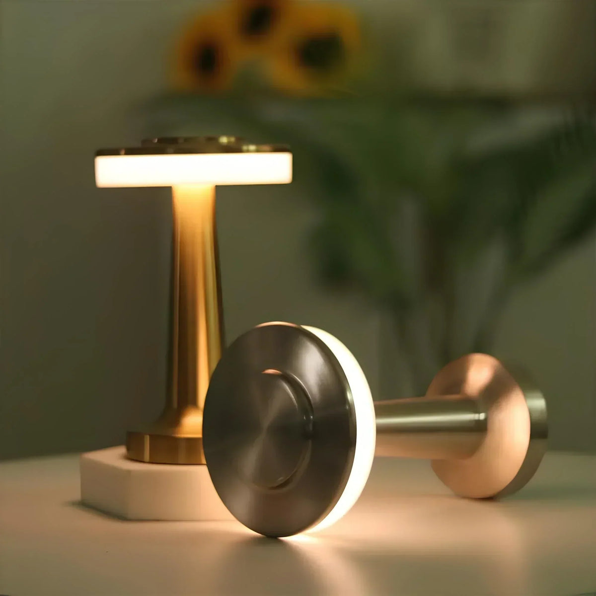 Retro Metal Wireless Rechargeable Dimmable Ambient Table Lamp